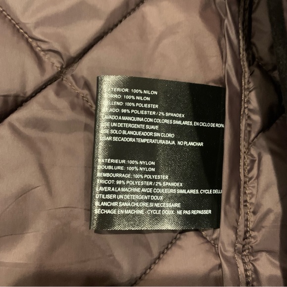 Bernardo Quilted Lightweight Coat - Picture 5 of 9